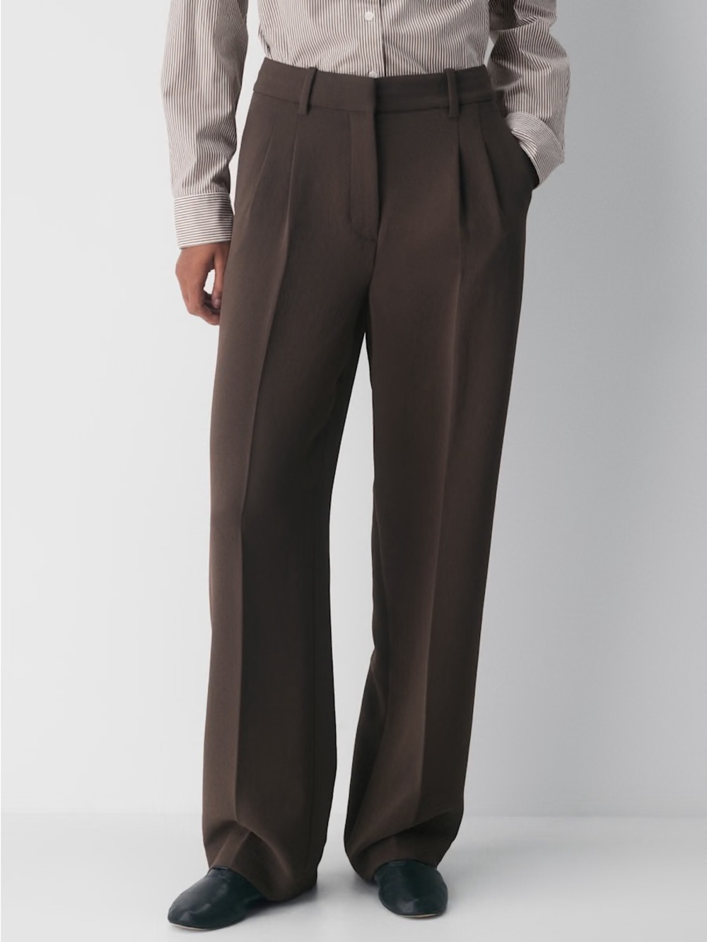 Wilfred Effortless Pants In Dark Brown